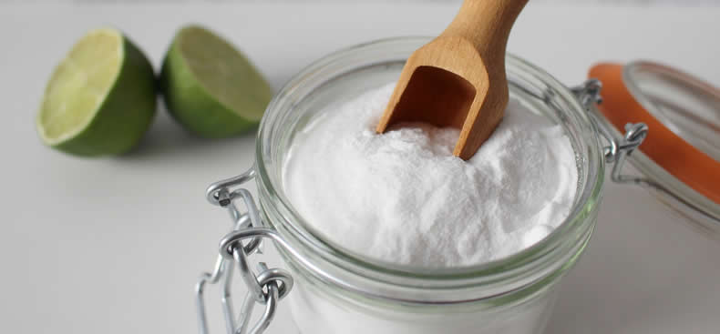 Utilizar bicarbonato para limpiar tu hogar